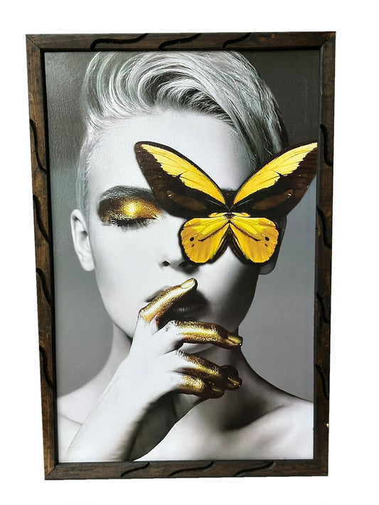 Marco de fotos de mujer con ojo de mariposa de 36" x 24"