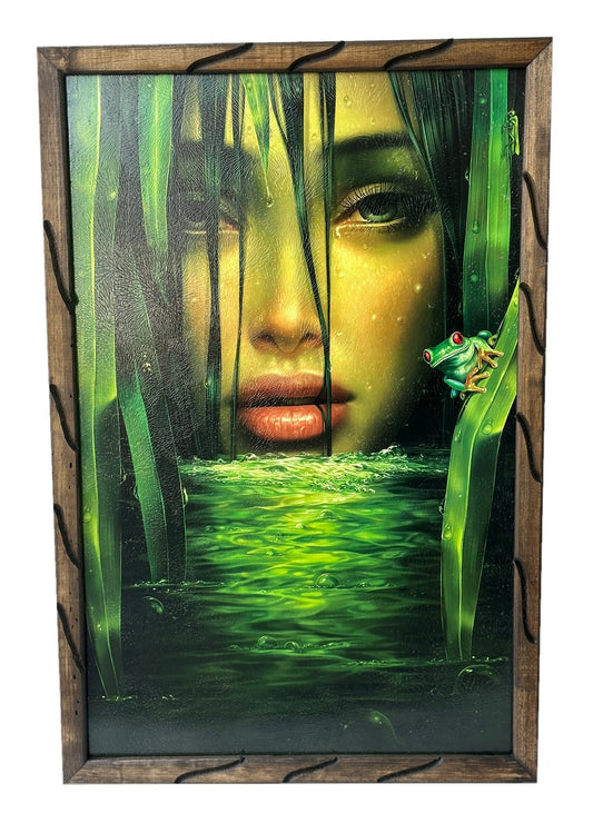 Marco de fotos con rostro de mujer en un pantano verde de 36 "x 24"