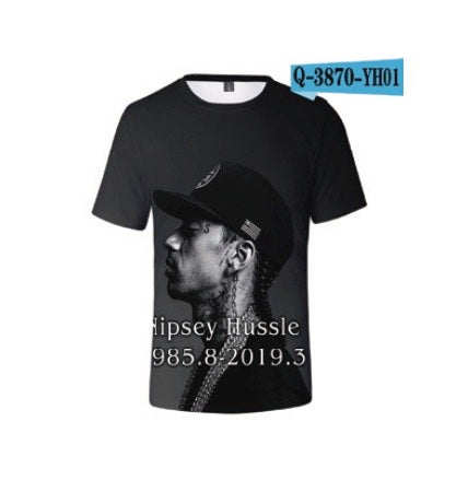 (12ct) Camisetas grises con diseño de fechas conmemorativas $6.99 c/u